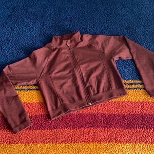 NEW ALPHALETE FULL ZIP CROPPED JACKET🌺